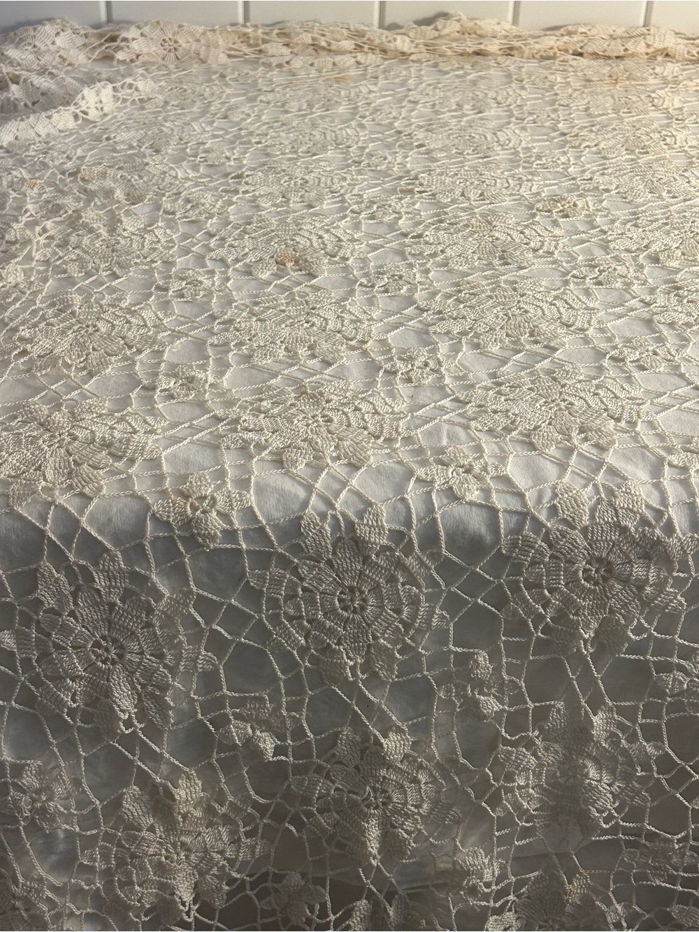 Vintage Handmade Crochet Lace Tablecloth Cream floral Starburst 65x70 MCM 1950s